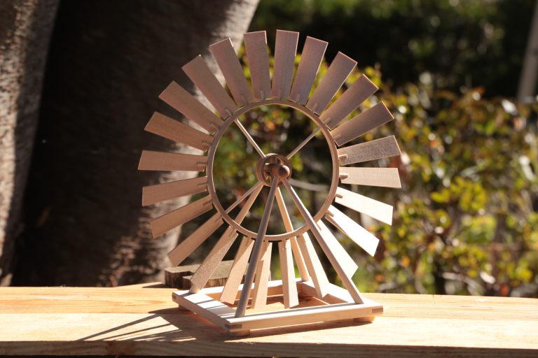 About “Kazeshirasu” wooden windmill